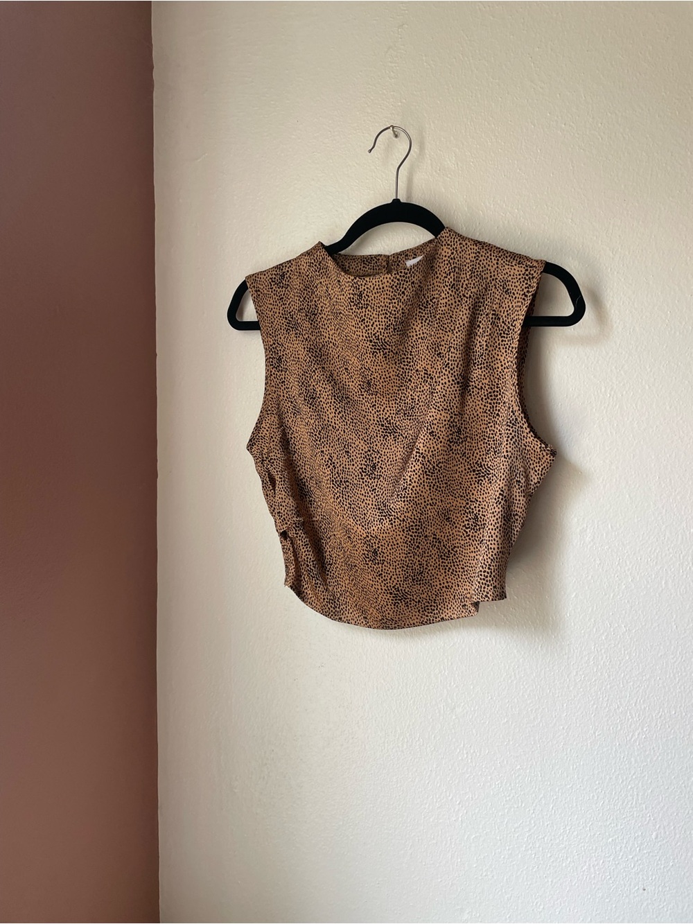 Sleeveless Silky Leopard Print Crop Top